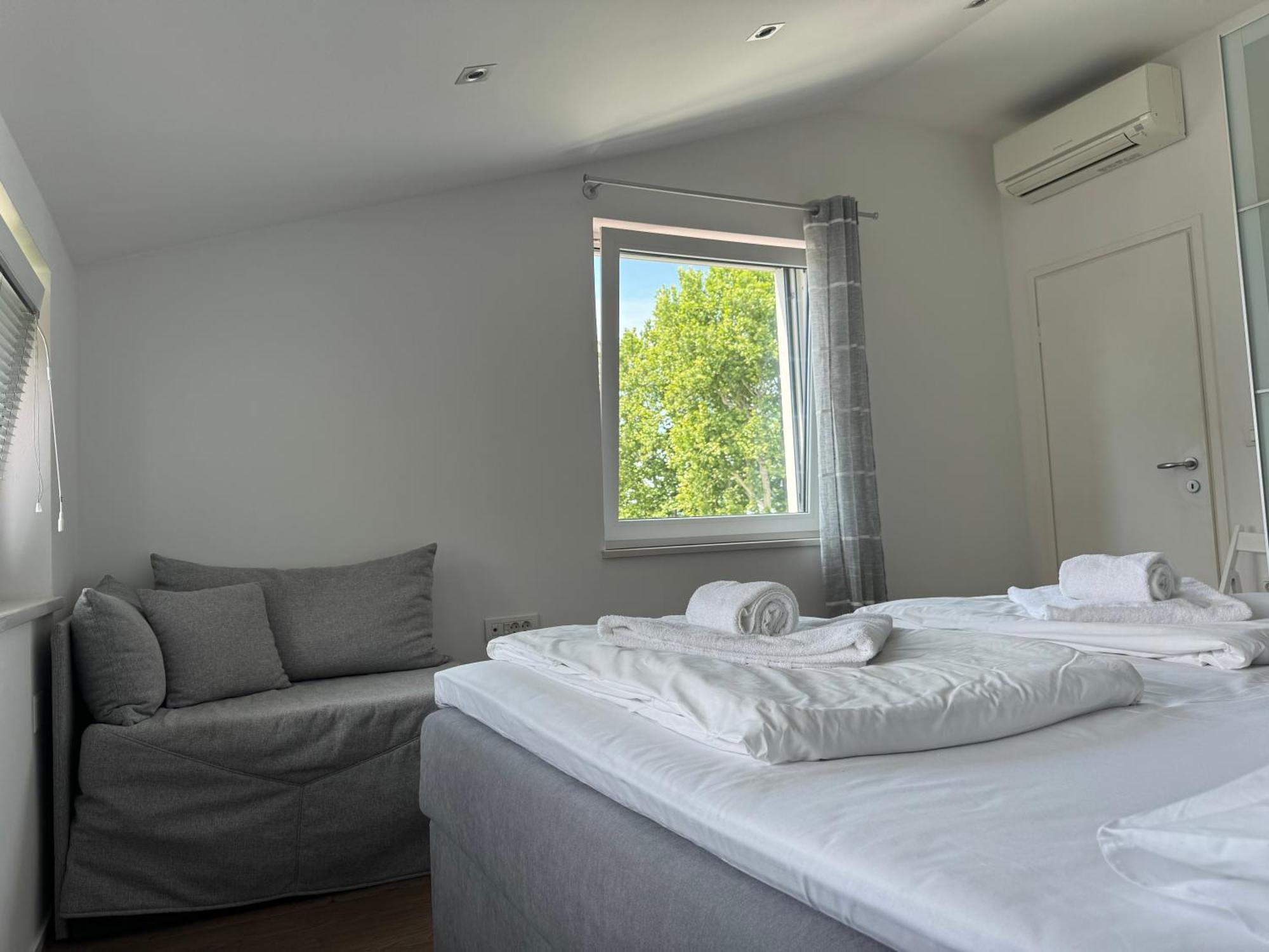 Apartments & Rooms Artemus Belveder Κόπερ Δωμάτιο φωτογραφία