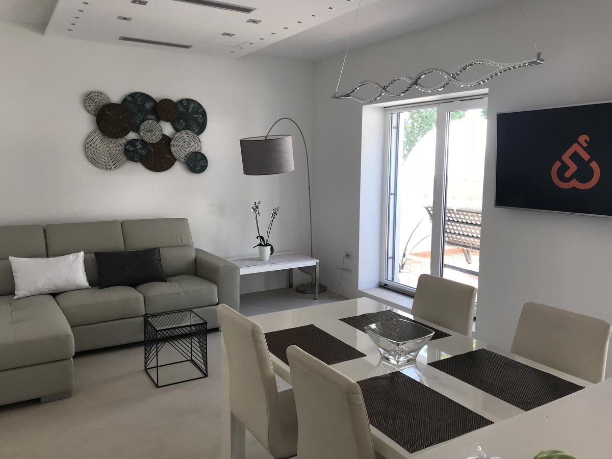 Apartments & Rooms Artemus Belveder Κόπερ Εξωτερικό φωτογραφία